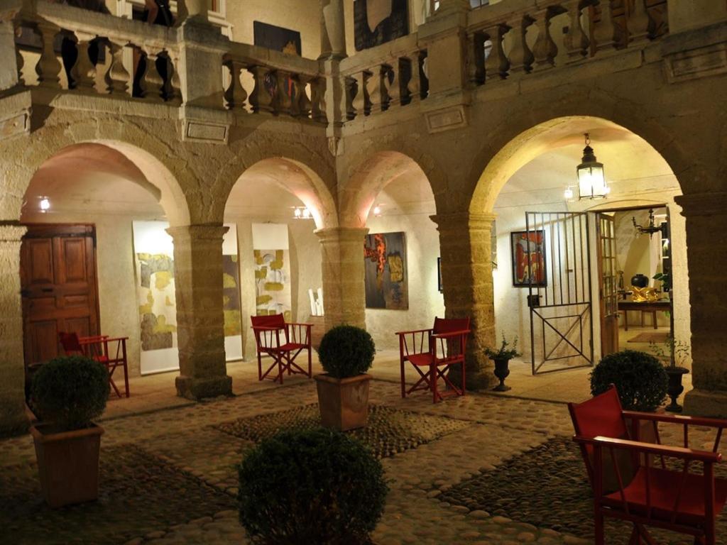 Chambres D'Hotes Chateau Beaupre 생 로랭 데 아르부르 외부 사진