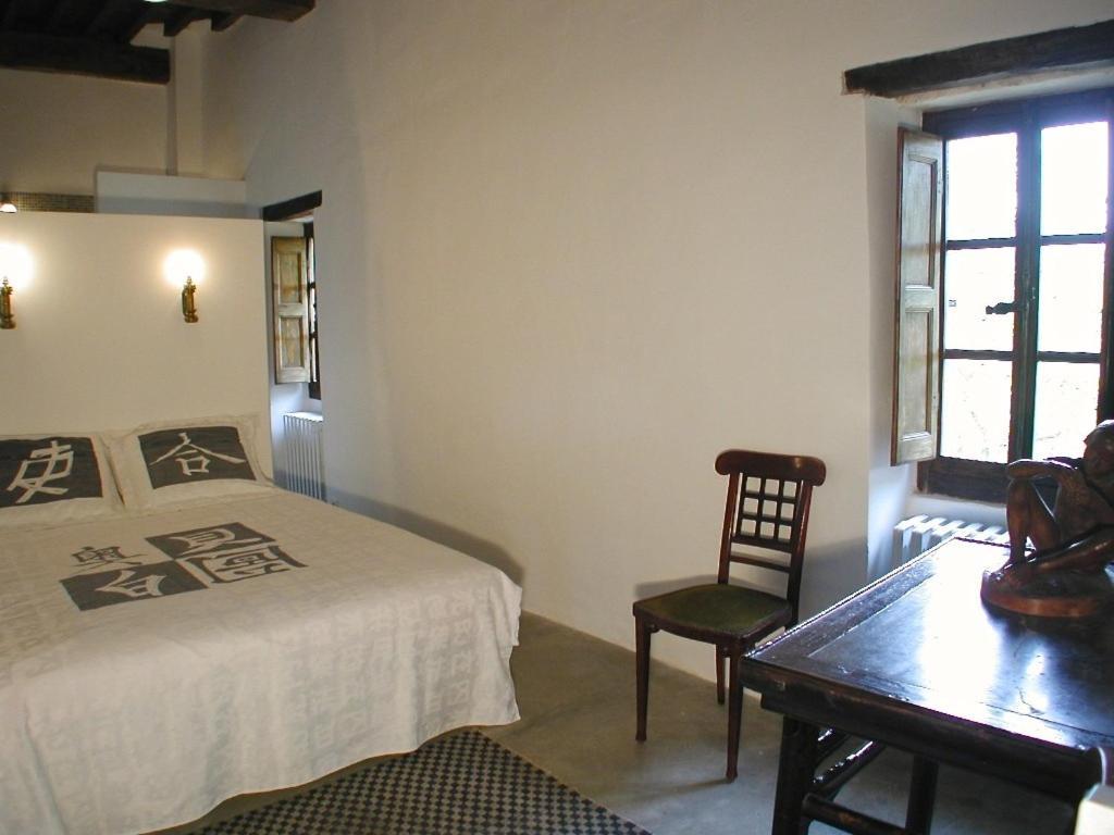Chambres D'Hotes Chateau Beaupre 생 로랭 데 아르부르 객실 사진